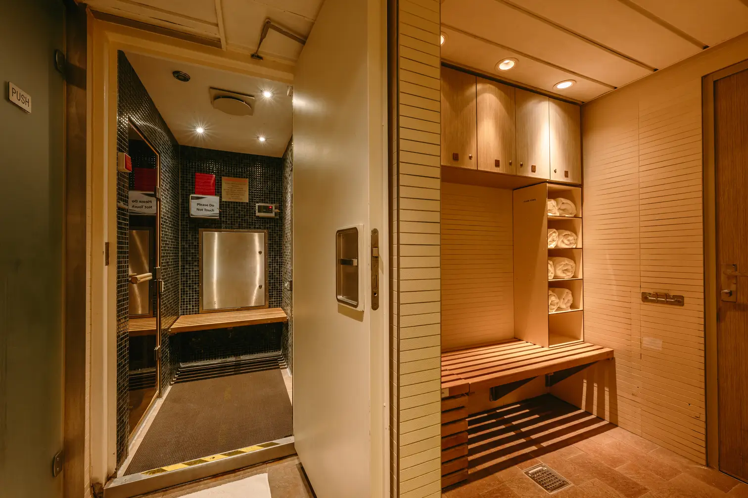 Sauna & Steam Room