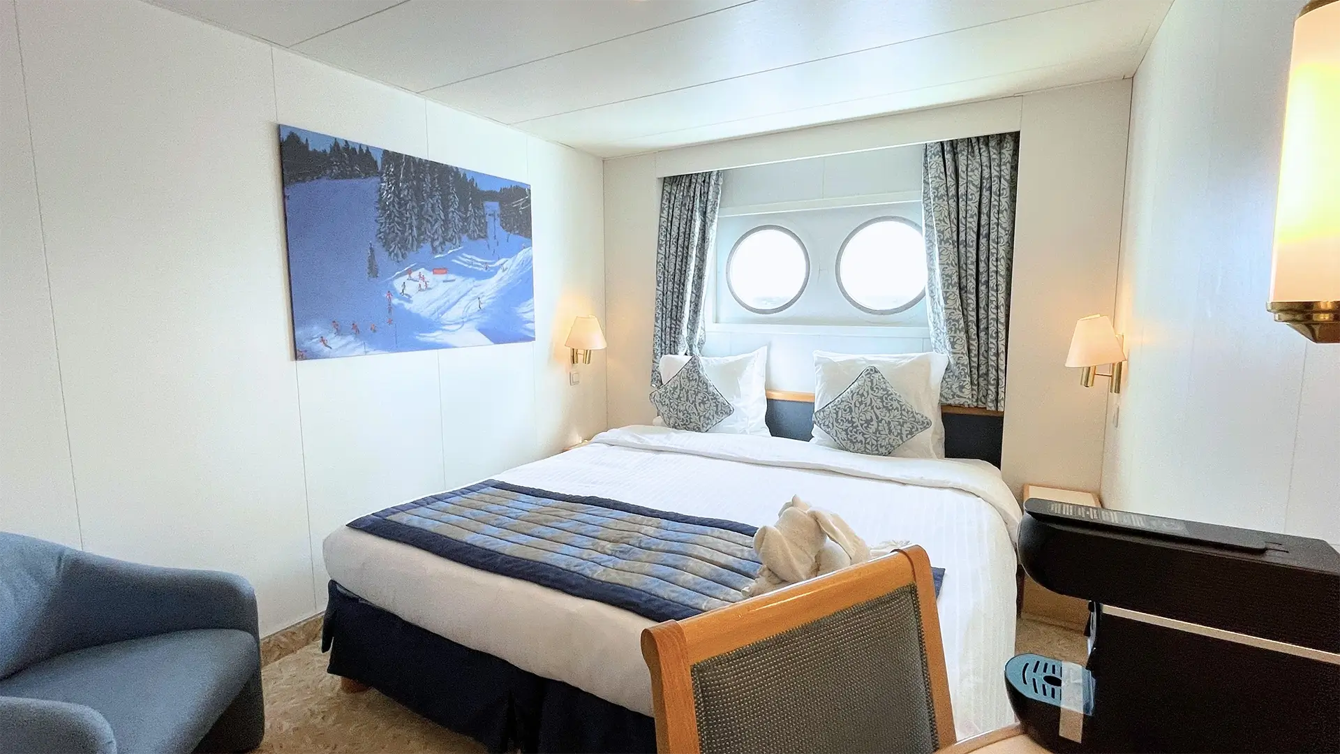 Porthole Villa